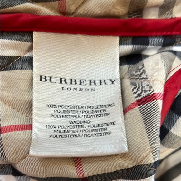 Burberry Red Quilted Jacket - Picture 5 of 7